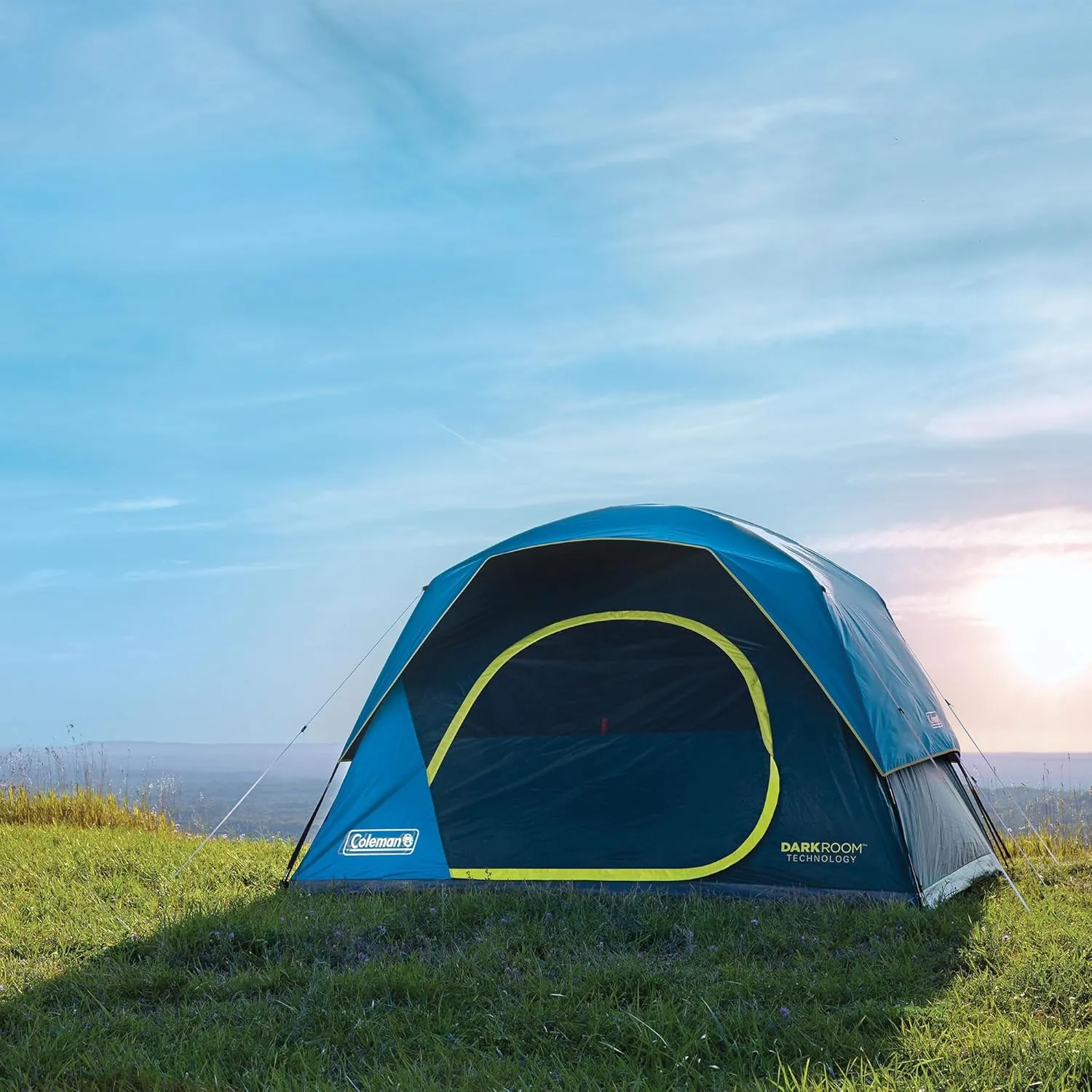 Coleman 4/6/8/10 Person Skydome Dark Room Tent with Rainfly, 5 Minute Setup, Blocks 90% of Sunlight, 20% More Headroom Than Traditional Tents