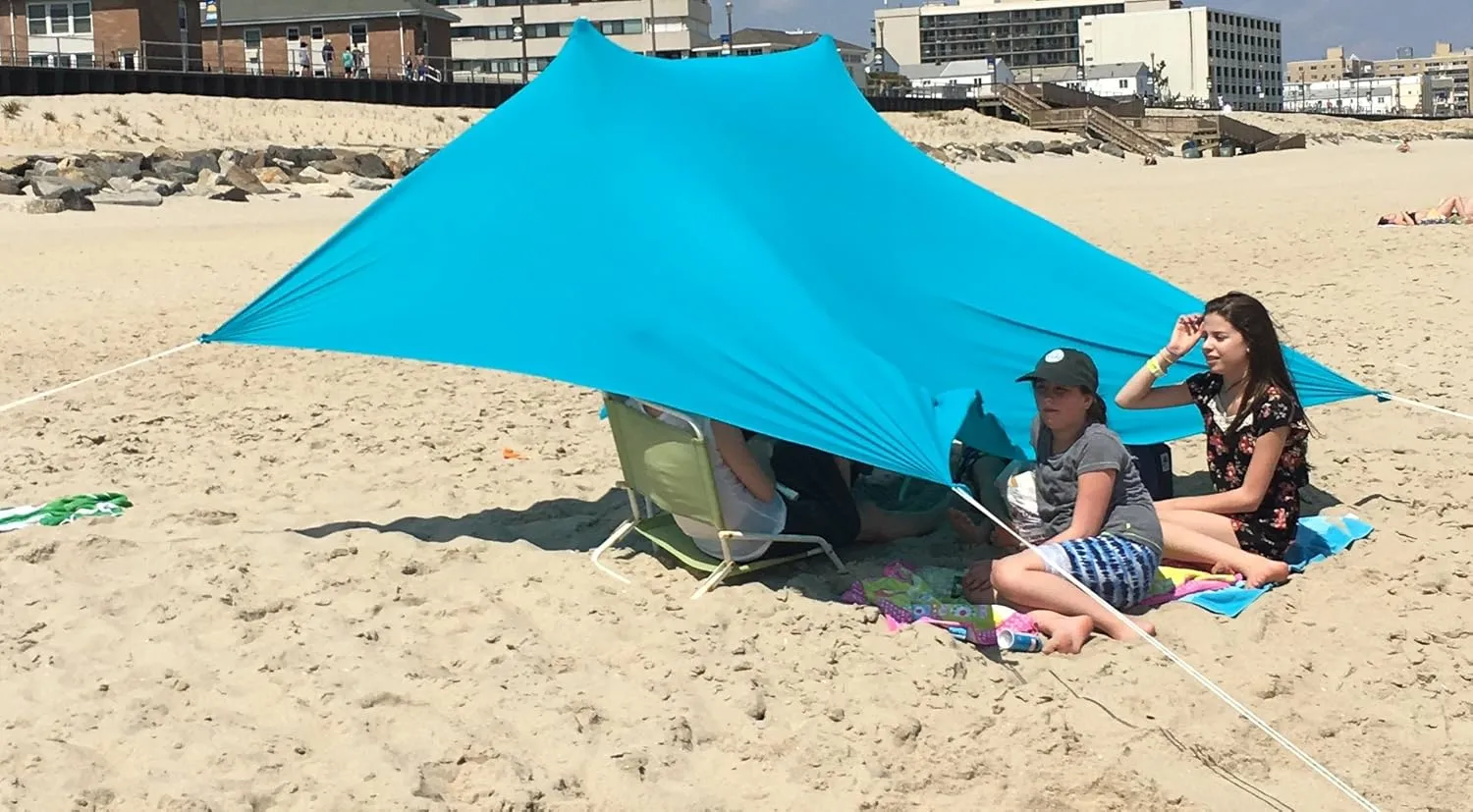 eZthings® UV Light Sun Shade Protection Beach Shelters - Lightweight Tent Canopy with Sandbag Anchors