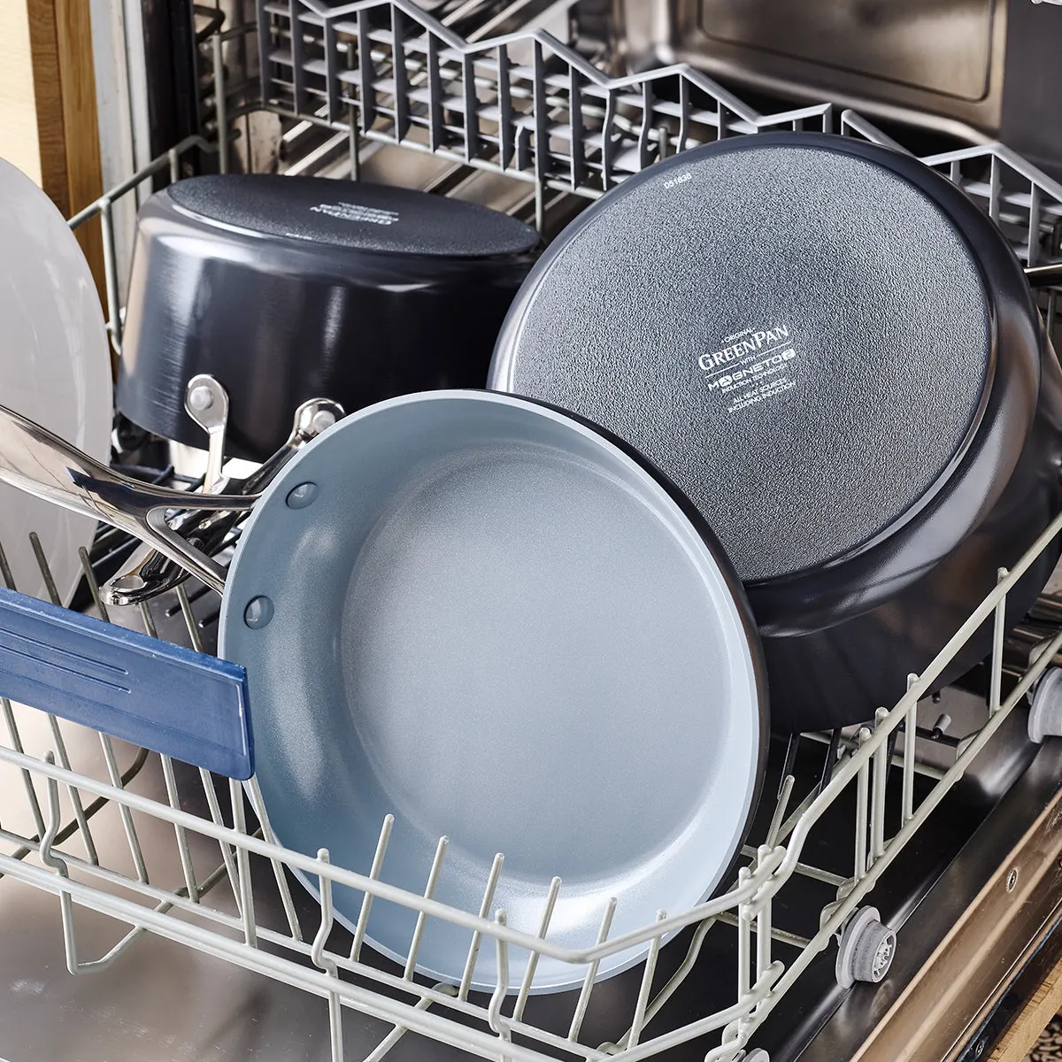 Greenpan - Valencia Pro Nonstick Saute Pan, 4.5 Quart