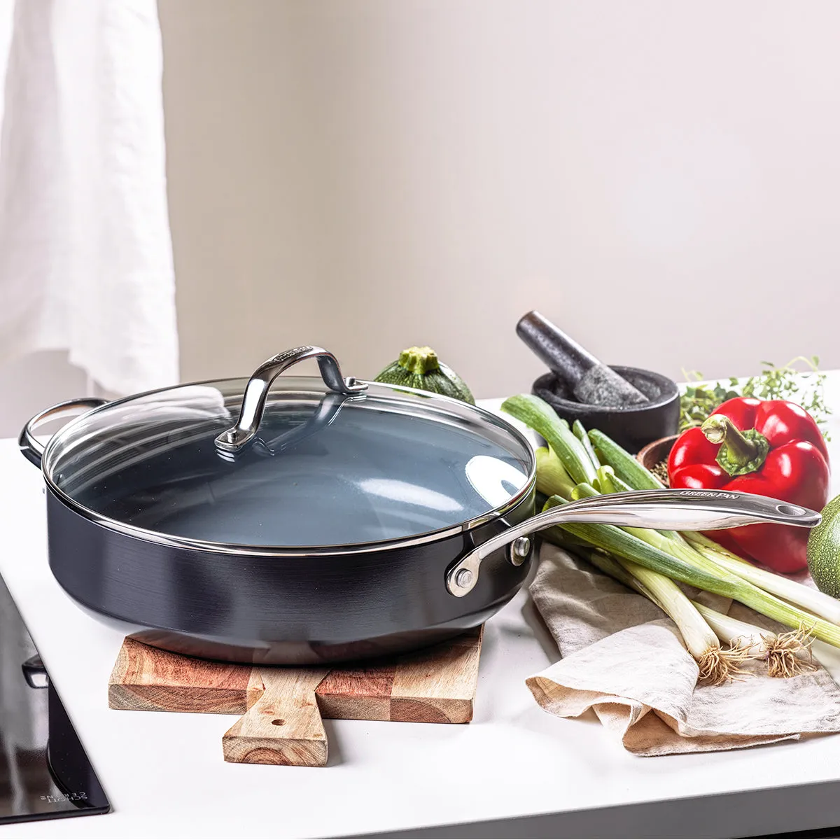Greenpan - Valencia Pro Nonstick Saute Pan, 4.5 Quart
