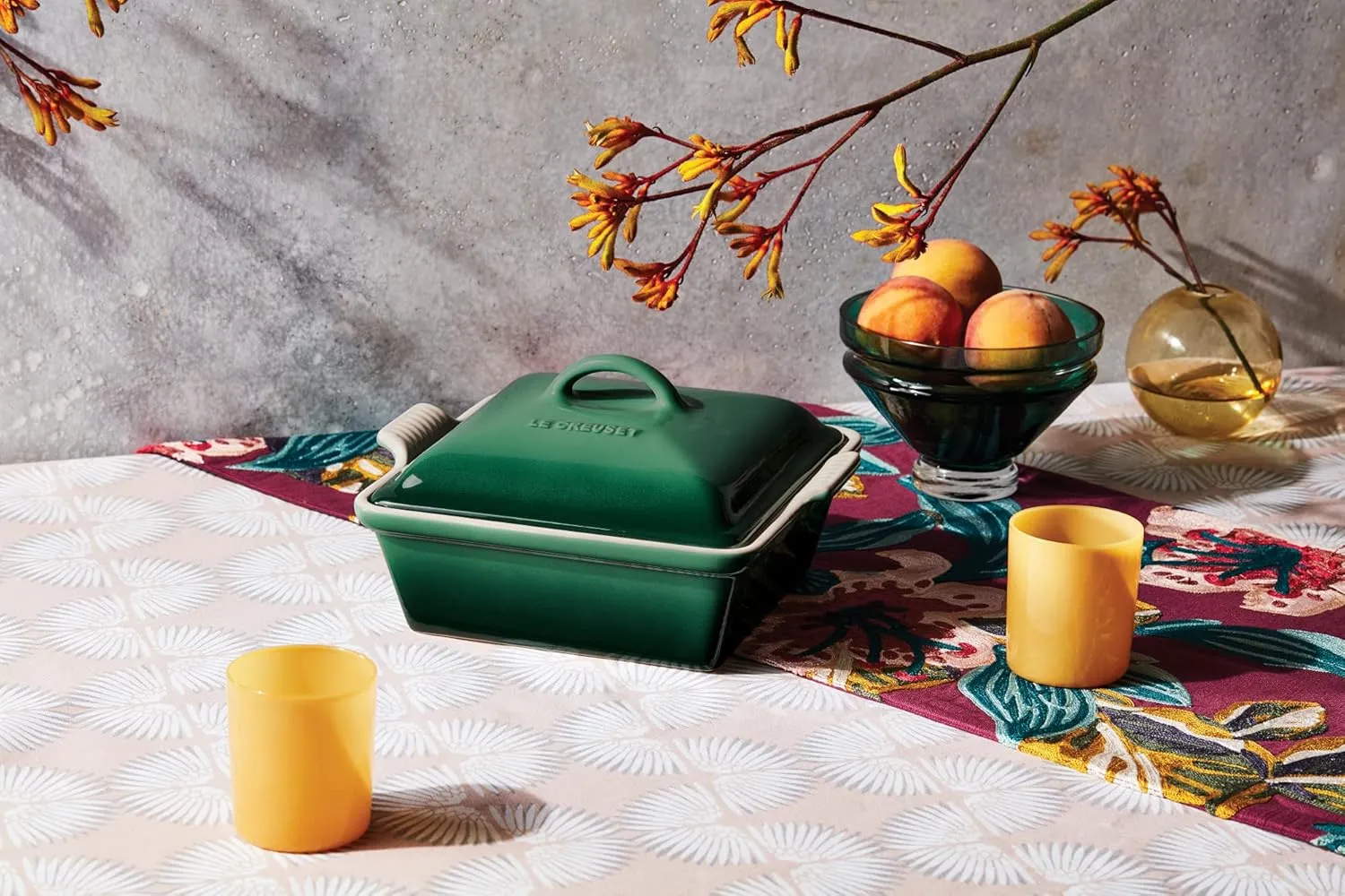Le Creuset Stoneware Heritage Covered Square Casserole, 9-Inch, Artichaut