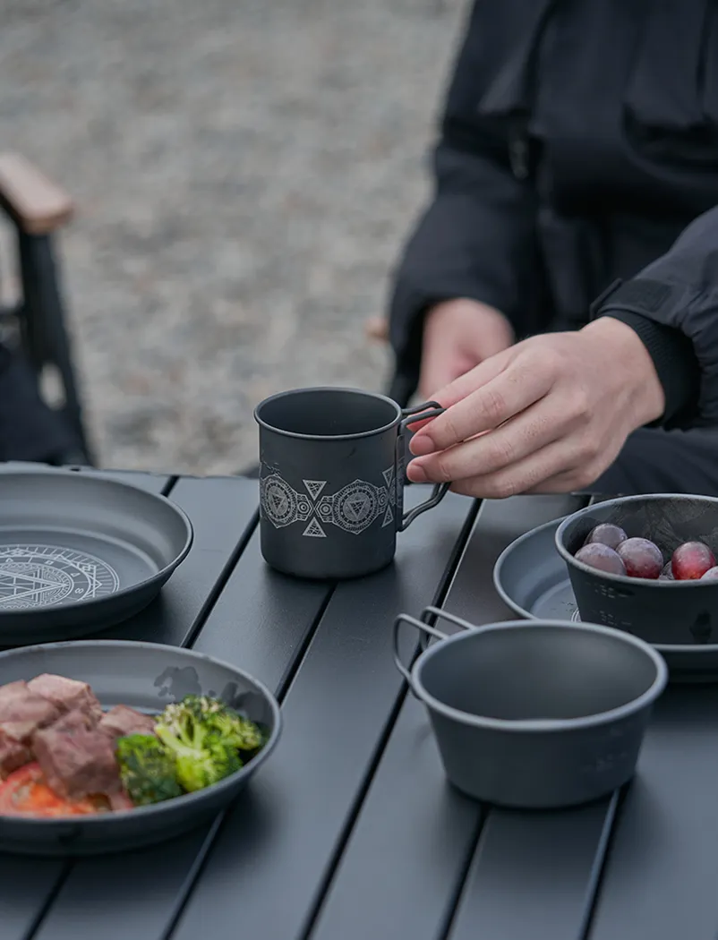 Mobi Garden Feast Titanium 7‘’ Plate - Black