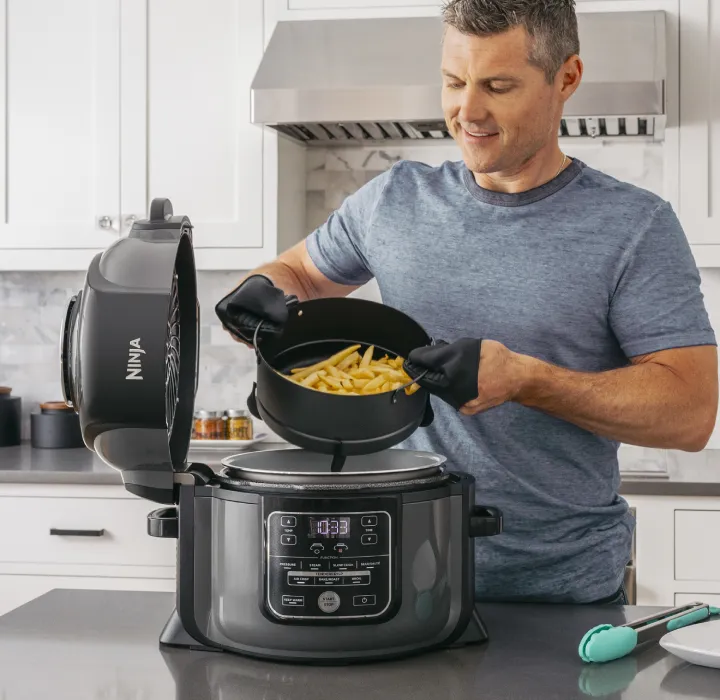 Ninja® Foodi® 6.5-Quart Air Fryer and Pressure Cooker
