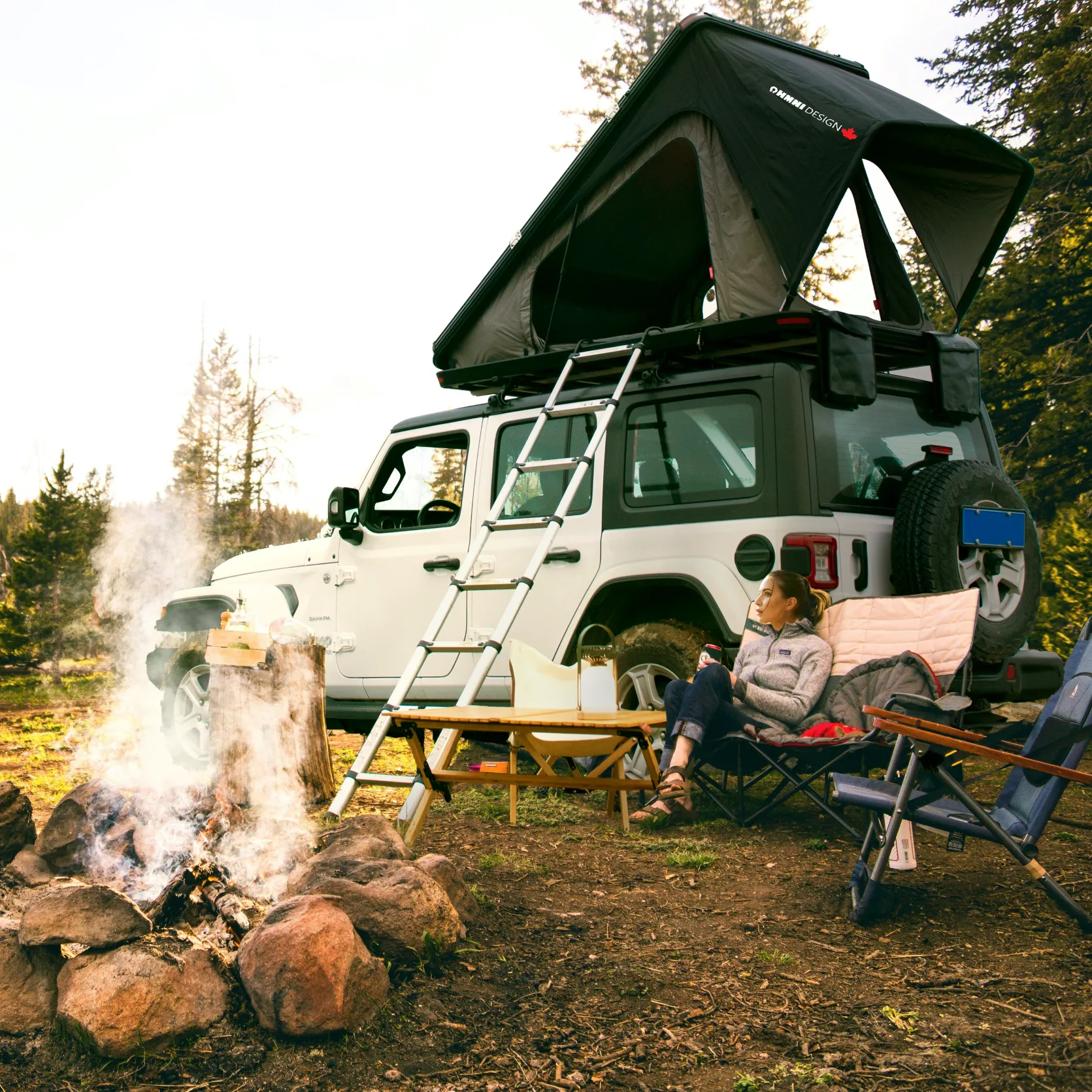 Ohmni Explorer Hardshell Rooftop Tent