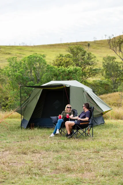 OZTRAIL Fast Frame 6 Person Tent