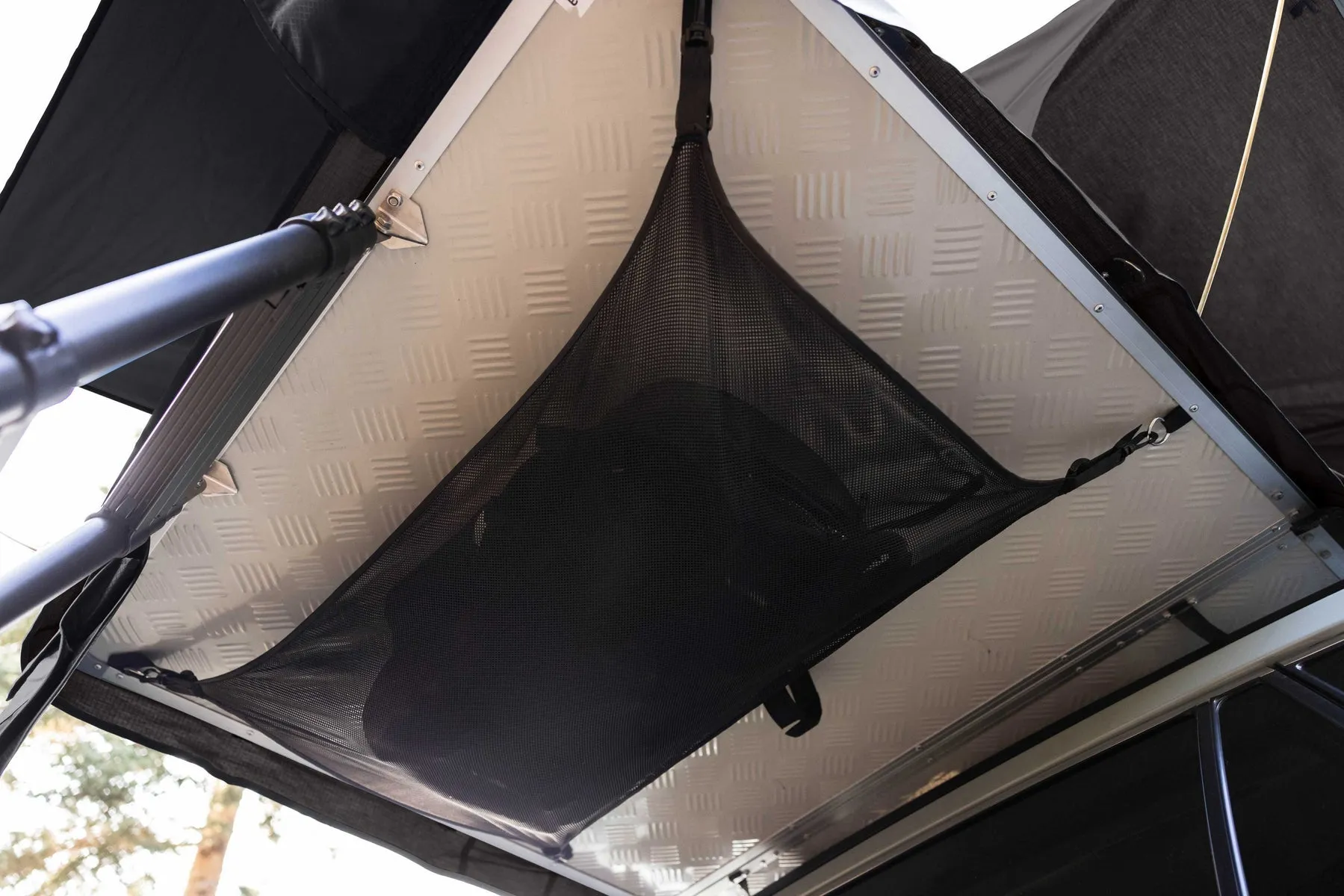 Weather-resistant Tent Vagabond Highly intuitive Lite The Rooftop